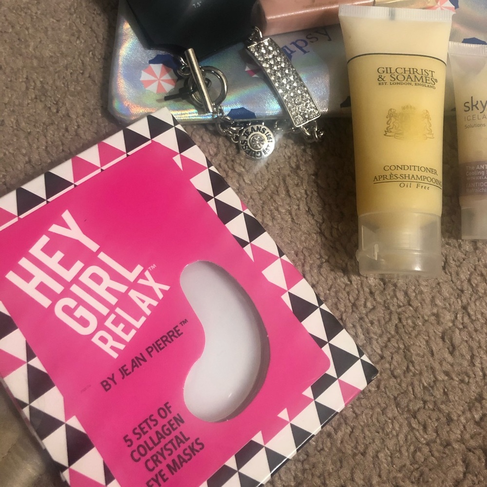 Beauty stuff - Picture 2 of 5